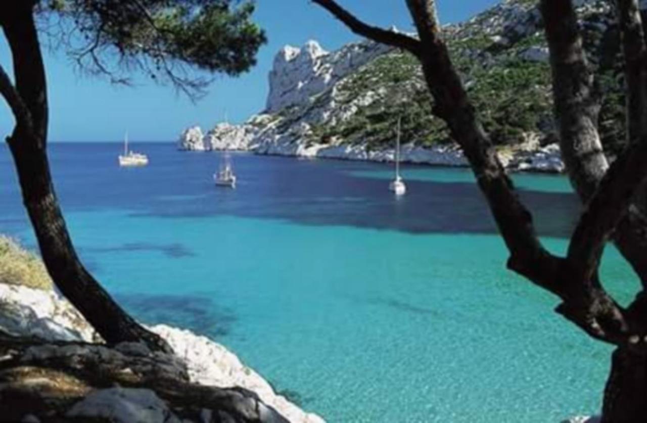 L'ECHO DES FLOTS vue mer Cassis Extérieur photo