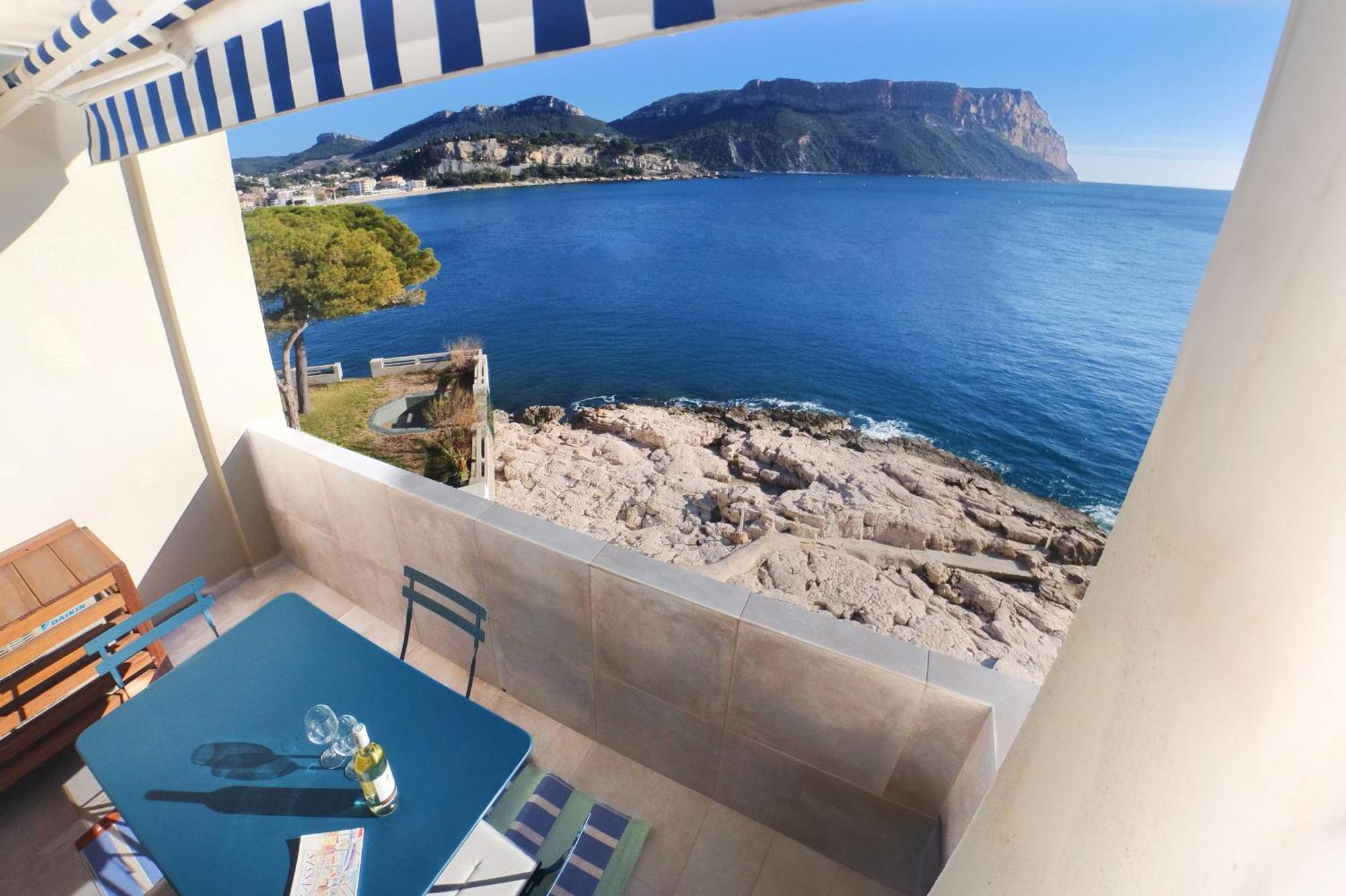 L'ECHO DES FLOTS vue mer Cassis Extérieur photo